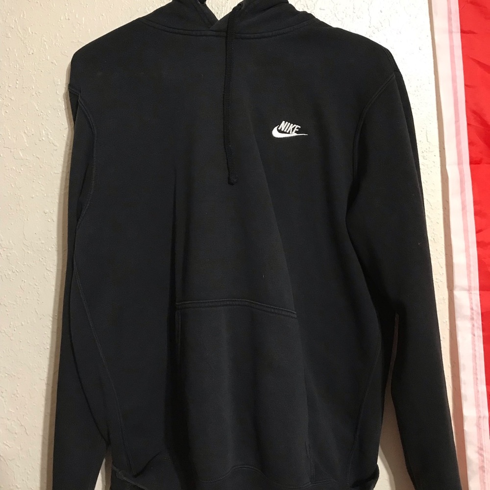 black “nike” hoodie